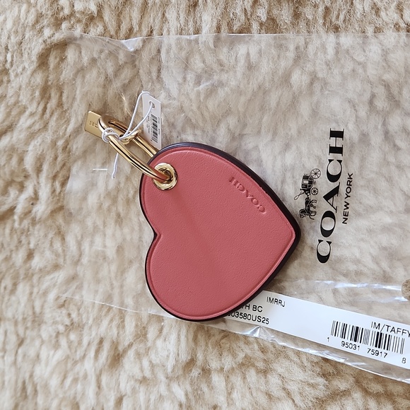 NWT Coach Pink Taffy Heart Bag Charm or Key Ring 💗🔑🎁 - Picture 1 of 12